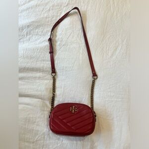 Tory burth Red Cross body - gold chain